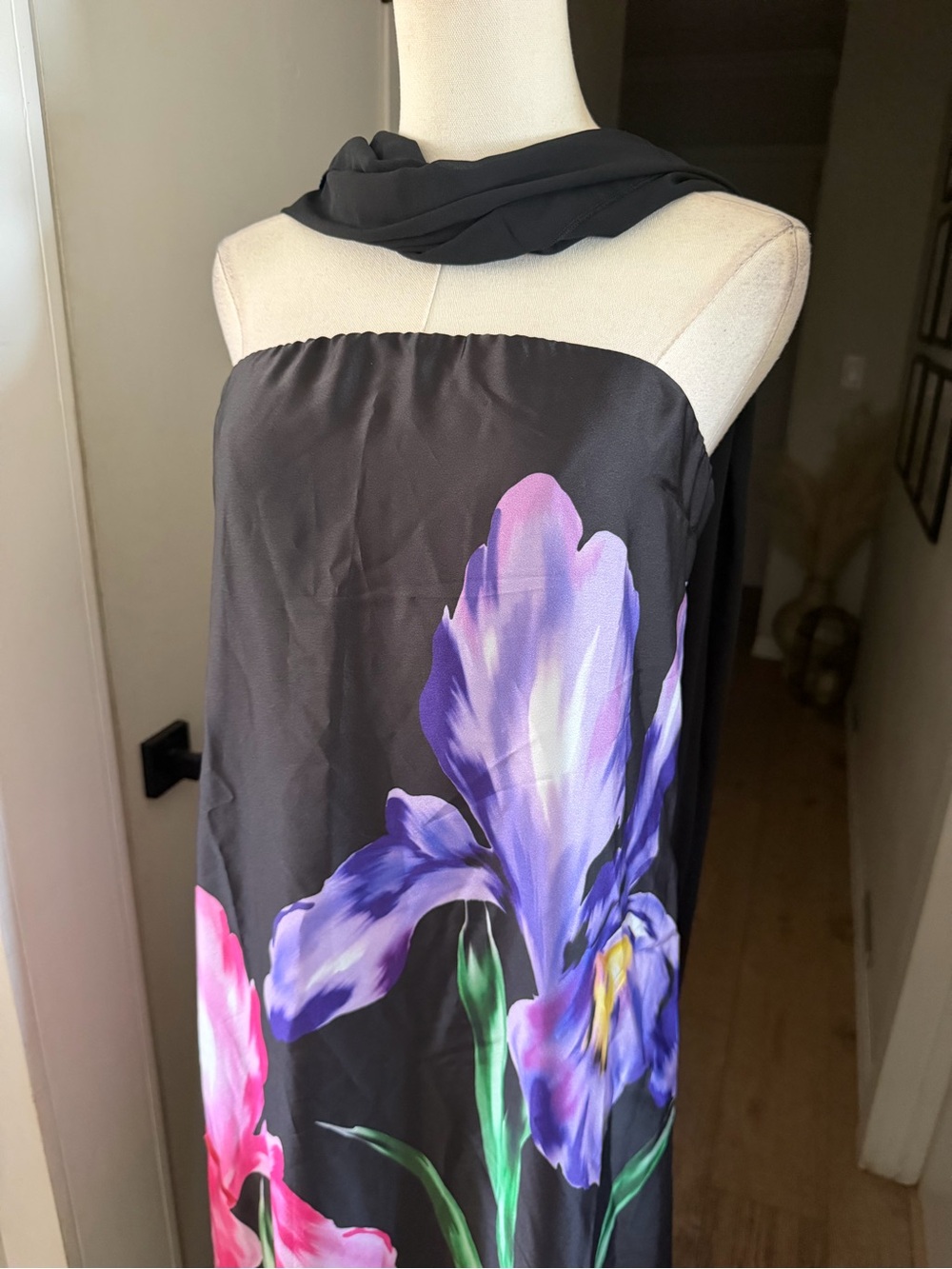 Show Me Your MuMu Renee Maxi Dress Wild Iris Luxe Satin Sz M MSRP $218 NEW - Picture 6 of 9